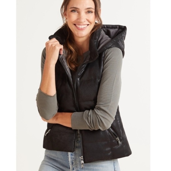 05. Evereve Malone Distressed Faux Leather Vest